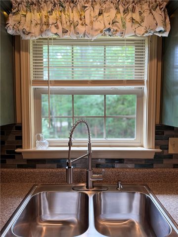 232 Hunters Drive, Walhalla, SC 29691
