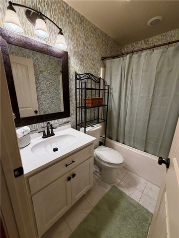 232 Hunters Drive, Walhalla, SC 29691