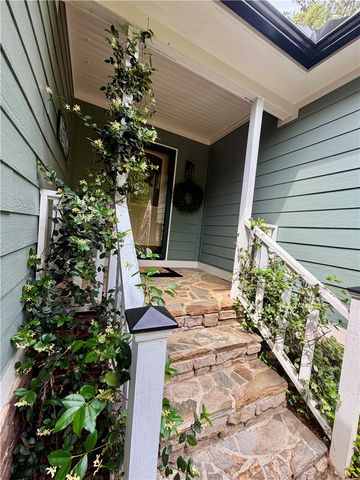 232 Hunters Drive, Walhalla, SC 29691
