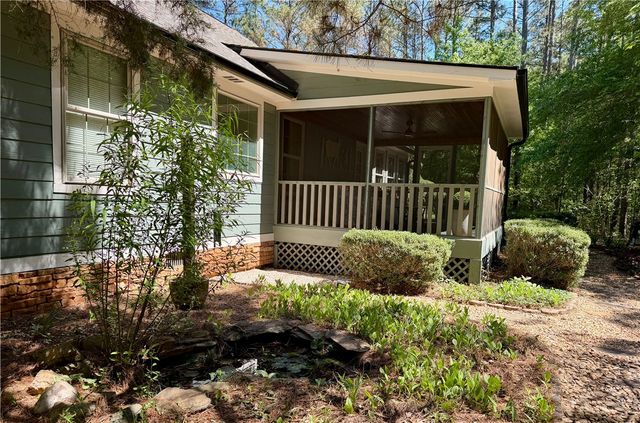232 Hunters Drive, Walhalla, SC 29691
