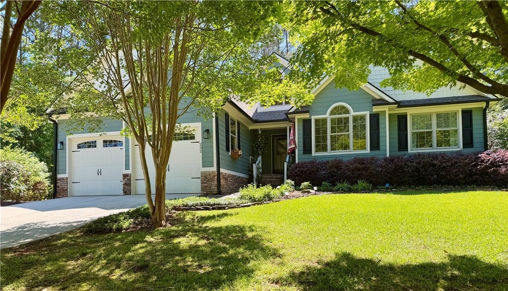232 Hunters Drive, Walhalla, SC 29691