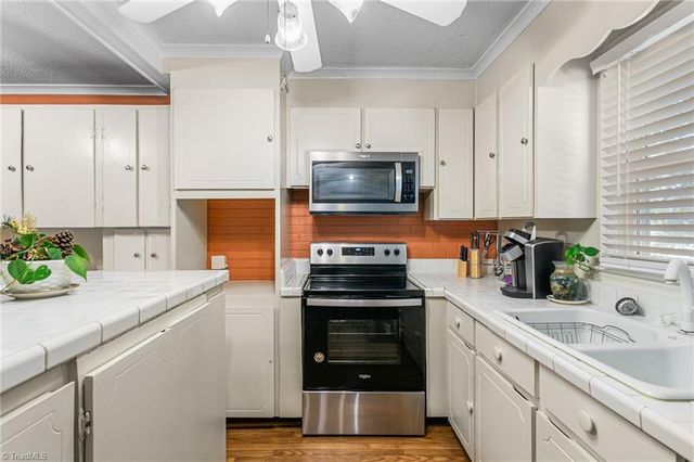 2401 Bywood Road, Greensboro, NC 27405
