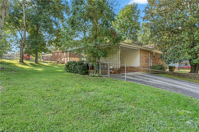2401 Bywood Road, Greensboro, NC 27405