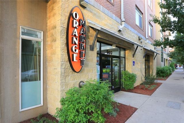 910 W 25th ST 302, Austin, TX 78705