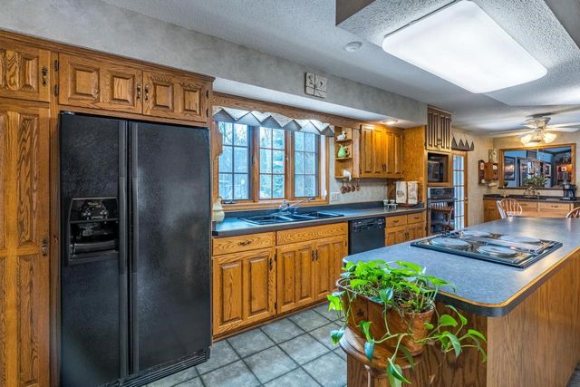 2180 BLUEJAY LANE, Kronenwetter, WI 54455