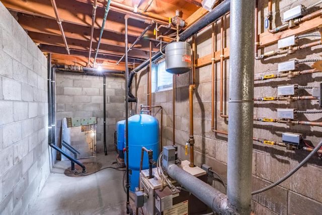 2180 BLUEJAY LANE, Kronenwetter, WI 54455