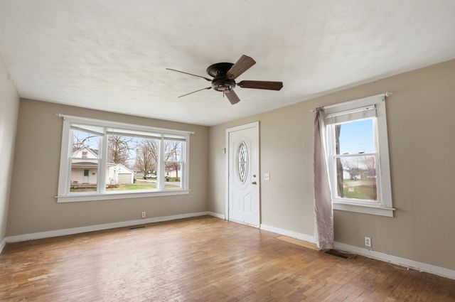 500 S Embarras Avenue, Tuscola, IL 61953