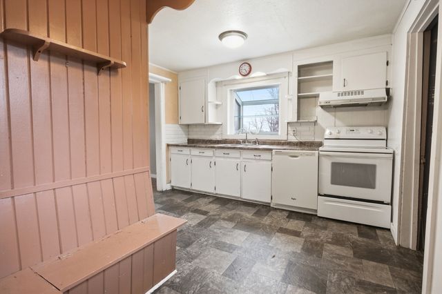 500 S Embarras Avenue, Tuscola, IL 61953