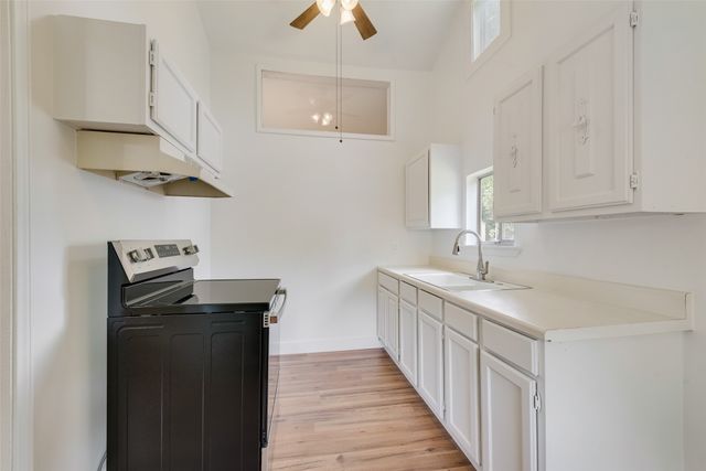 1104 Trinity View Street, Irving, TX 75060