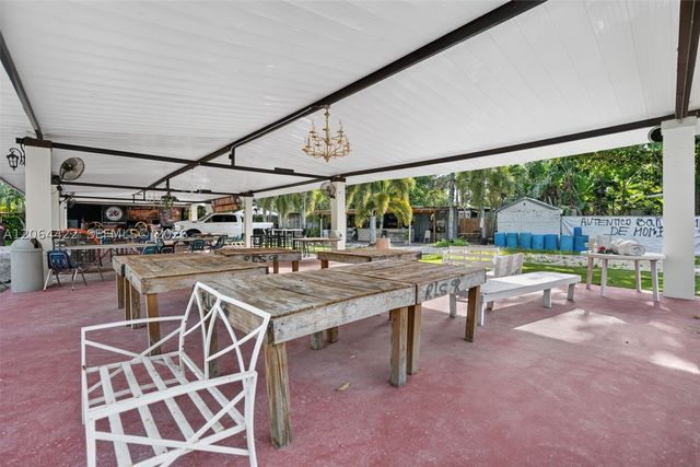 13405 SW 199th Ave, Miami, FL 33196