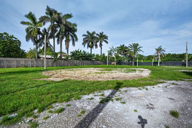13405 SW 199th Ave, Miami, FL 33196