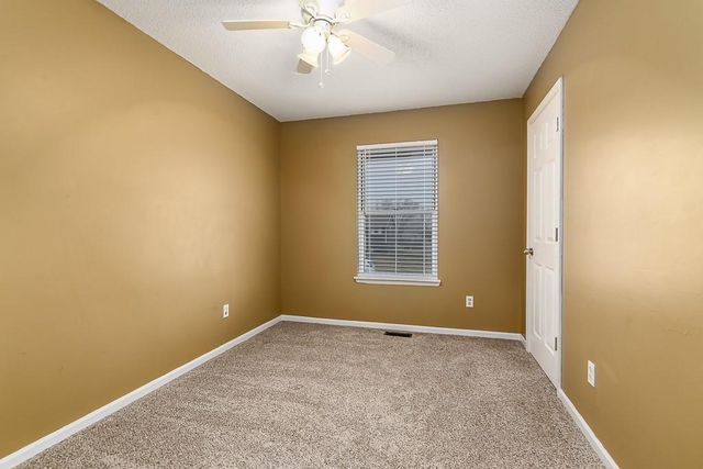 3203 N 157th Terrace, Basehor, KS 66007