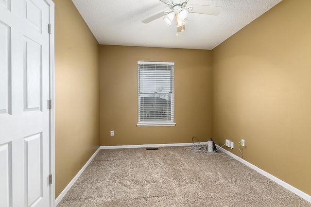 3203 N 157th Terrace, Basehor, KS 66007