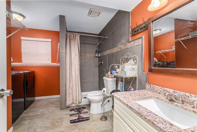 3203 N 157th Terrace, Basehor, KS 66007