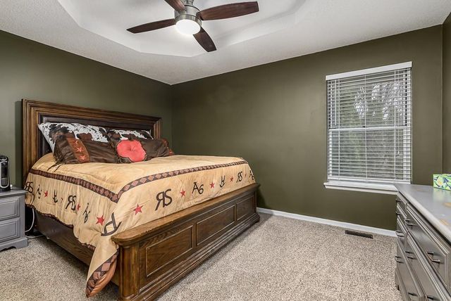 3203 N 157th Terrace, Basehor, KS 66007