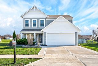 187 Brooke Parke Avenue, Brookville, OH 45309