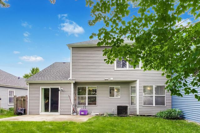 1240 Huntington Drive, Mundelein, IL 60060
