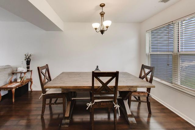 1240 Huntington Drive, Mundelein, IL 60060