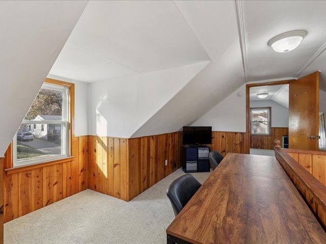 3533 27th Place, Des Moines, IA 50310