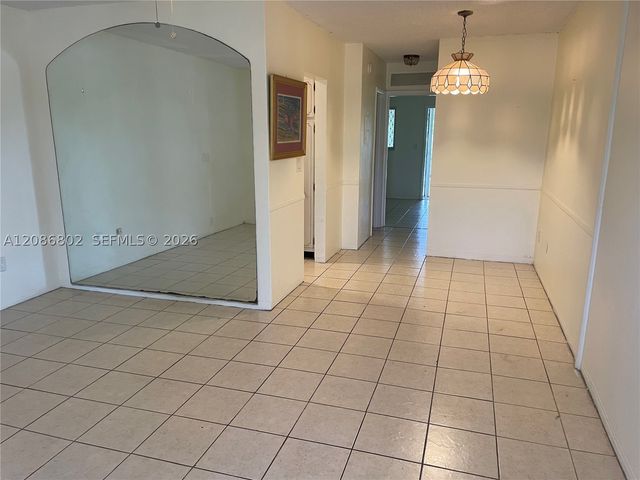 15 NW 204th St 17, Miami Gardens, FL 33169