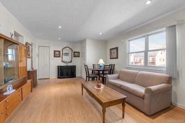 8105 268th Street 228A, New Hyde Park, NY 11040