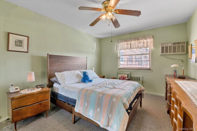 8105 268th Street 228A, New Hyde Park, NY 11040