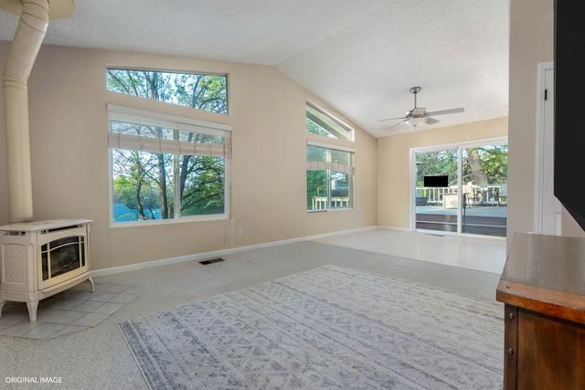 14931 Sun Forest Dr, Penn Valley, CA 95946