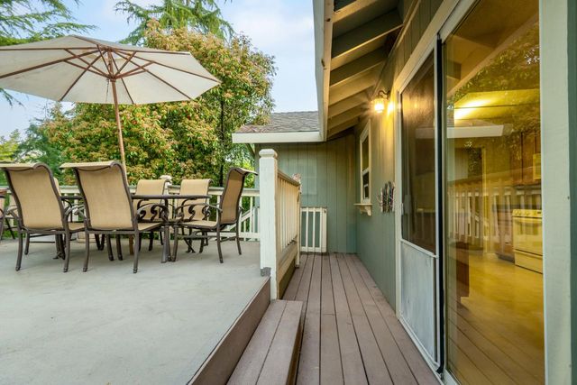 14931 Sun Forest Dr, Penn Valley, CA 95946