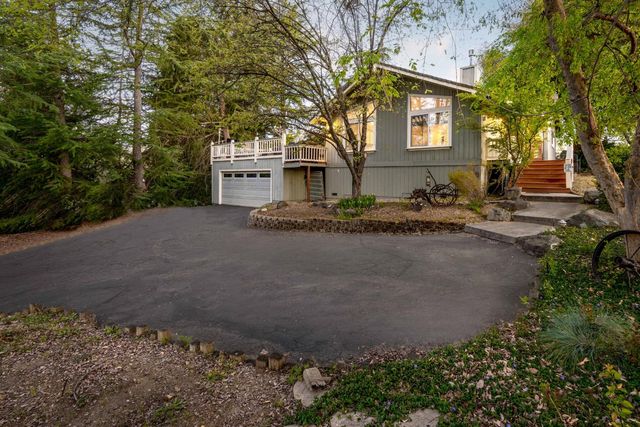 14931 Sun Forest Dr, Penn Valley, CA 95946