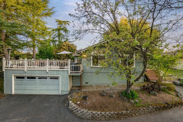 14931 Sun Forest Dr, Penn Valley, CA 95946