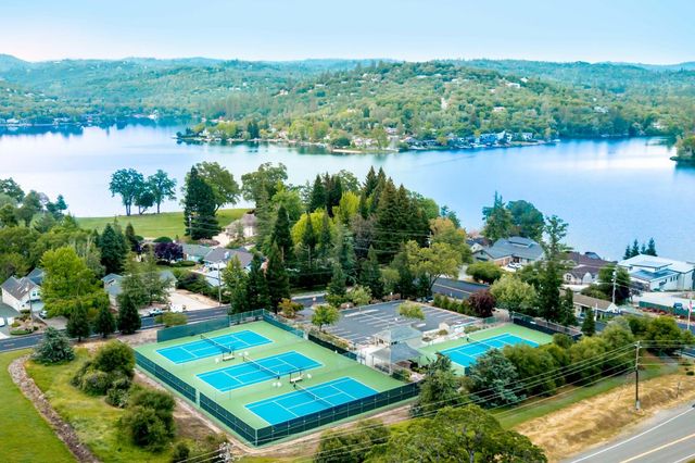 14931 Sun Forest Dr, Penn Valley, CA 95946