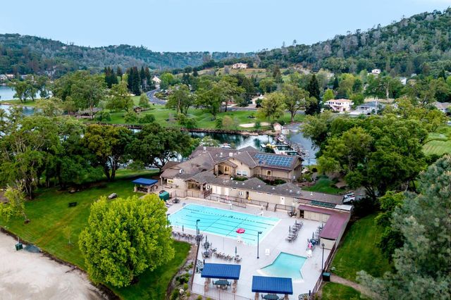 14931 Sun Forest Dr, Penn Valley, CA 95946