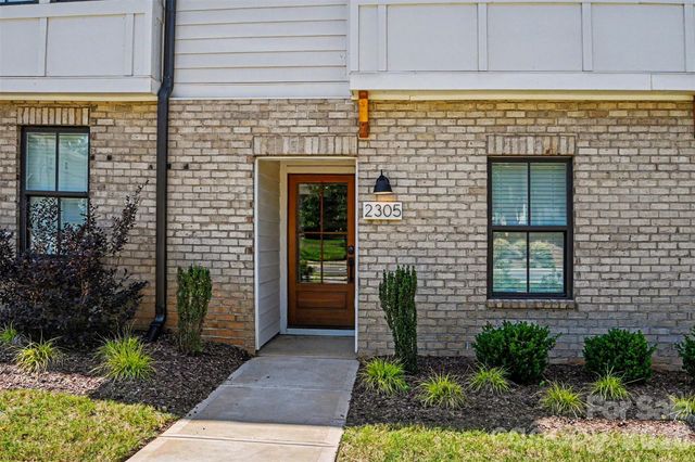 2305 Rozzelles Ferry Road, Charlotte, NC 28208