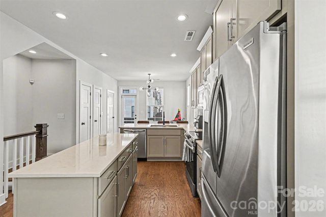 2305 Rozzelles Ferry Road, Charlotte, NC 28208