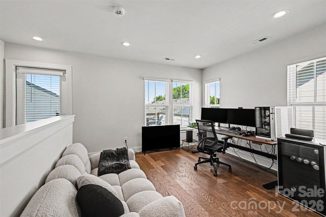 2305 Rozzelles Ferry Road, Charlotte, NC 28208