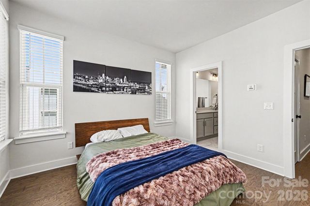 2305 Rozzelles Ferry Road, Charlotte, NC 28208