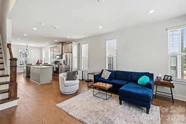 2305 Rozzelles Ferry Road, Charlotte, NC 28208