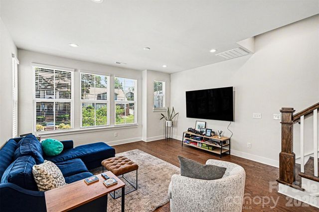 2305 Rozzelles Ferry Road, Charlotte, NC 28208