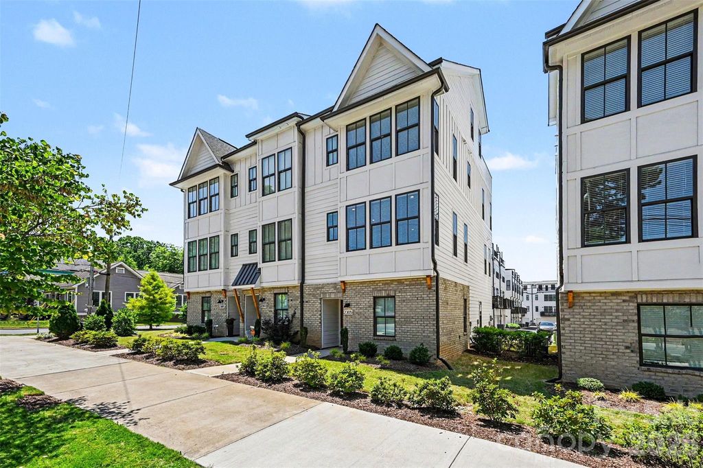 2305 Rozzelles Ferry Road, Charlotte, NC 28208