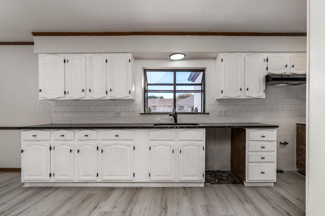 1000 Lee Street, Borger, TX 79007