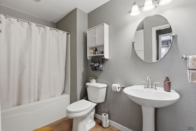 612 KATHRYN AVE, Rapid City, SD 57701