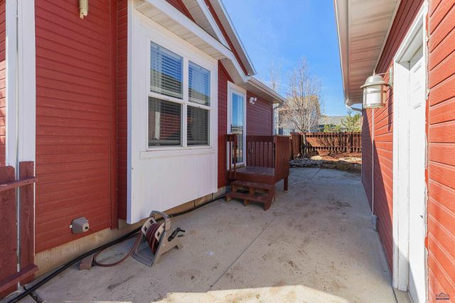 612 KATHRYN AVE, Rapid City, SD 57701