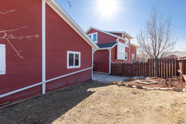 612 KATHRYN AVE, Rapid City, SD 57701