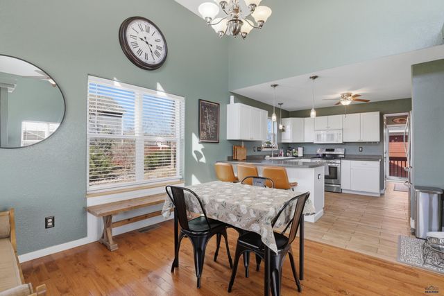 612 KATHRYN AVE, Rapid City, SD 57701