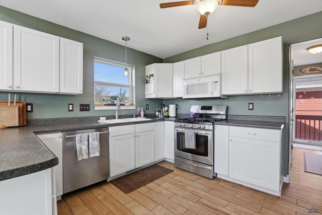 612 KATHRYN AVE, Rapid City, SD 57701