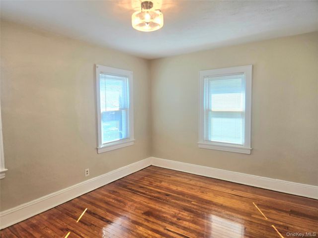 118-38 219th Street 2, Cambria Heights, NY 11411