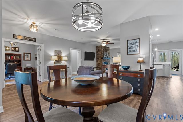 6231 Baileys Ridge Dr, New Kent, VA 23140