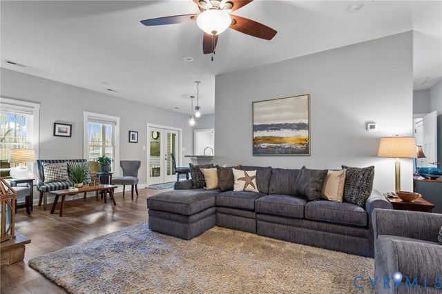 6231 Baileys Ridge Dr, New Kent, VA 23140