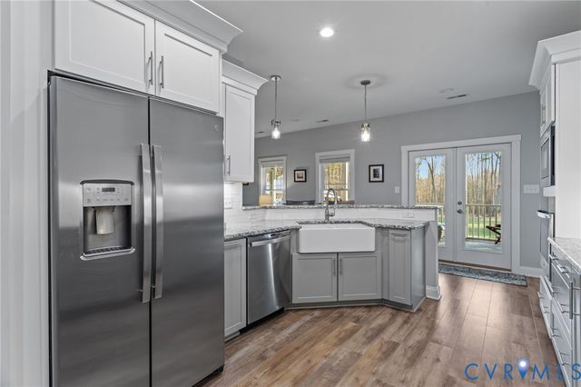 6231 Baileys Ridge Dr, New Kent, VA 23140