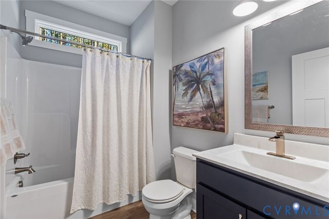 6231 Baileys Ridge Dr, New Kent, VA 23140